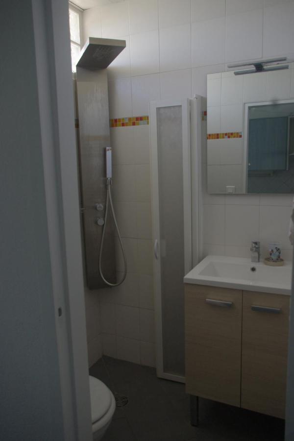 Les Stoechades Aparthotel Hyères Екстериор снимка